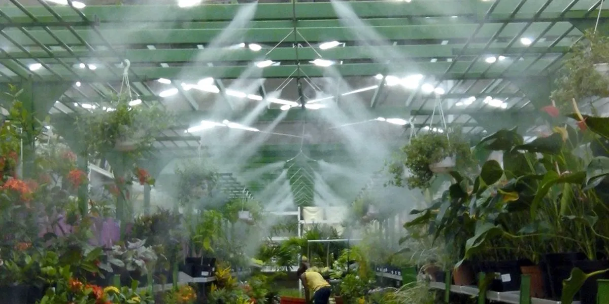 سیستم مه‌ پاش گلخانه